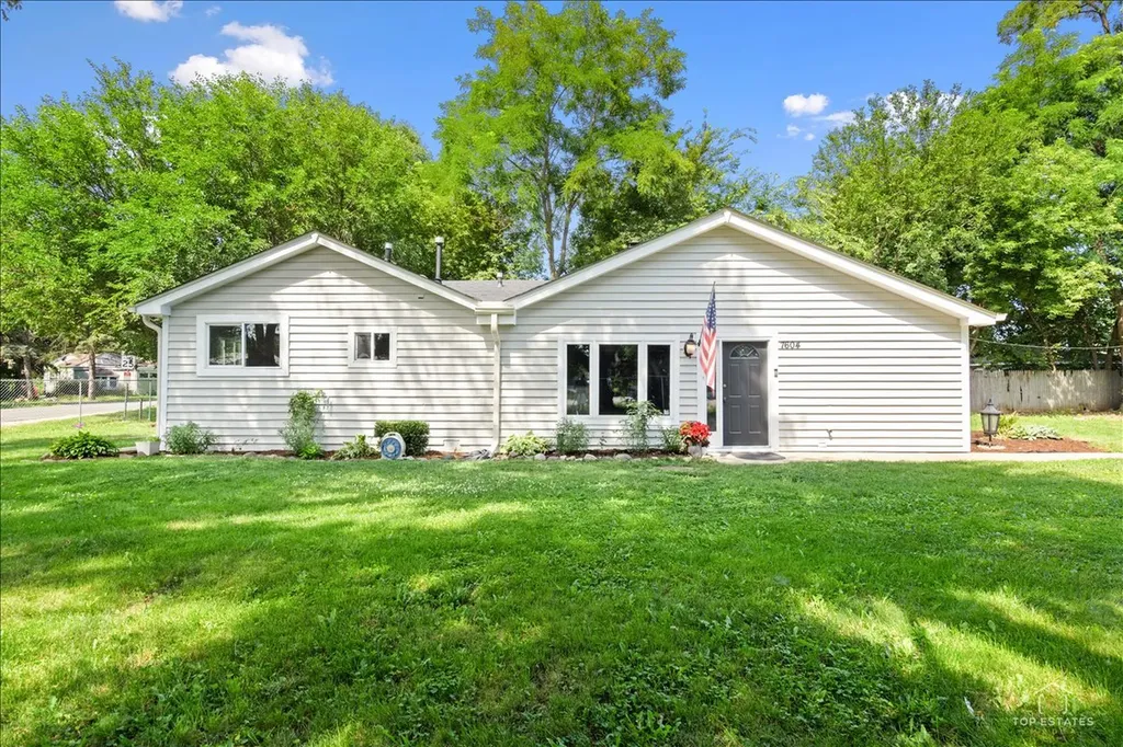 7604 East Sunset Drive Wonder Lake IL 60097