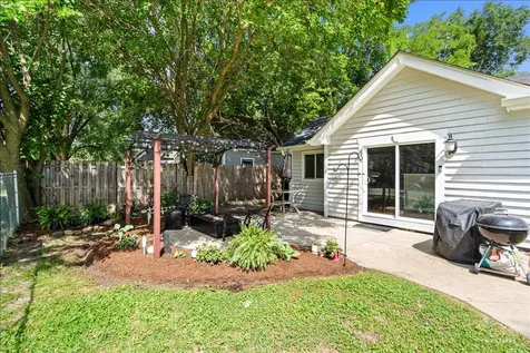 7604 East Sunset Drive Wonder Lake IL 60097