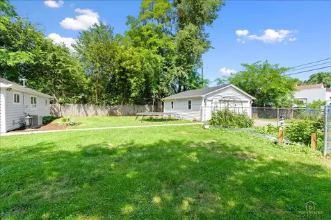 7604 East Sunset Drive Wonder Lake IL 60097