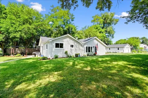 7604 East Sunset Drive Wonder Lake IL 60097