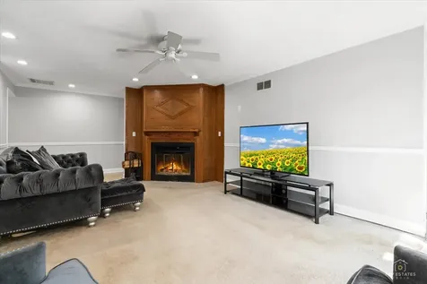 7604 East Sunset Drive Wonder Lake IL 60097