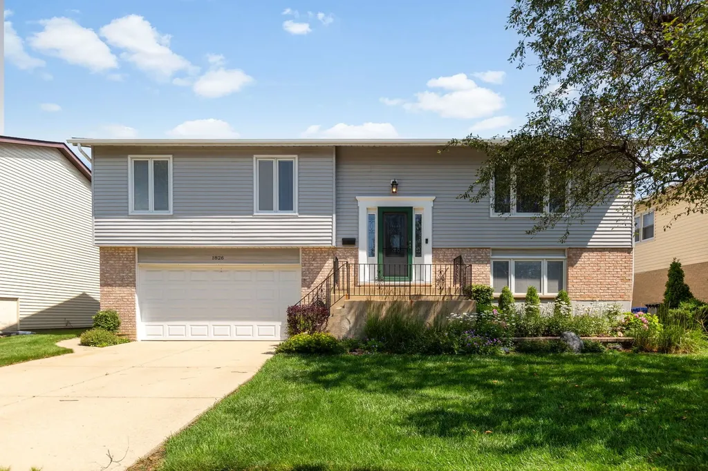 1826 West Catalpa Lane Mount Prospect IL 60056