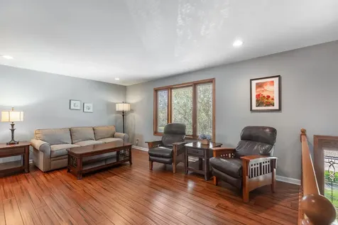 1826 West Catalpa Lane Mount Prospect IL 60056