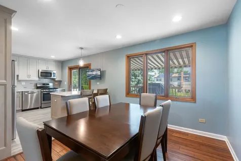 1826 West Catalpa Lane Mount Prospect IL 60056