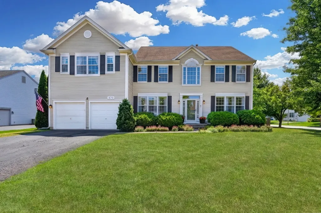 479 Nuthatch Way Lindenhurst IL 60046