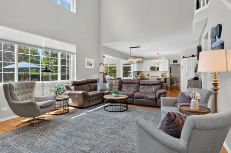 479 Nuthatch Way Lindenhurst IL 60046