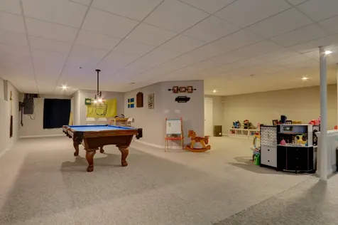 479 Nuthatch Way Lindenhurst IL 60046