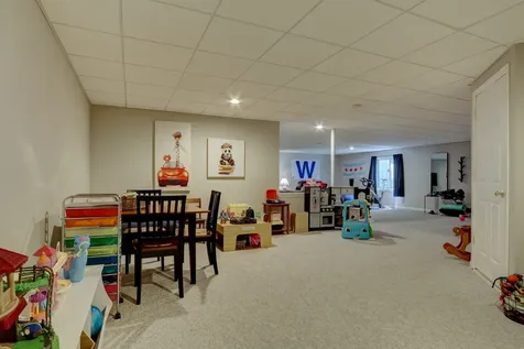 479 Nuthatch Way Lindenhurst IL 60046