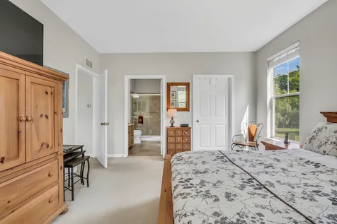 34451 North Old Walnut Circle Gurnee IL 60031
