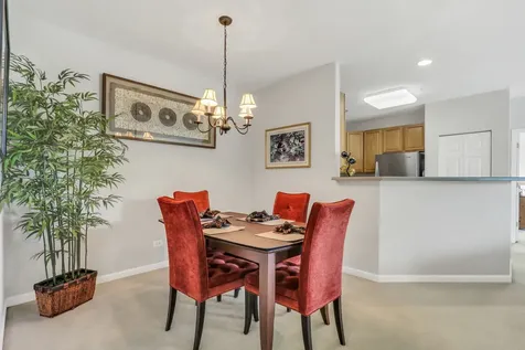 34451 North Old Walnut Circle Gurnee IL 60031