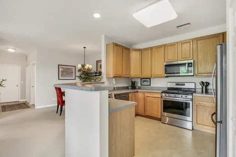 34451 North Old Walnut Circle Gurnee IL 60031