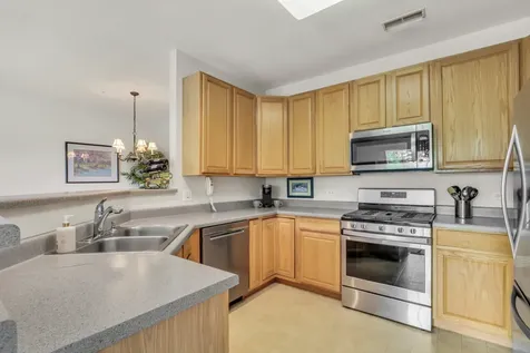 34451 North Old Walnut Circle Gurnee IL 60031