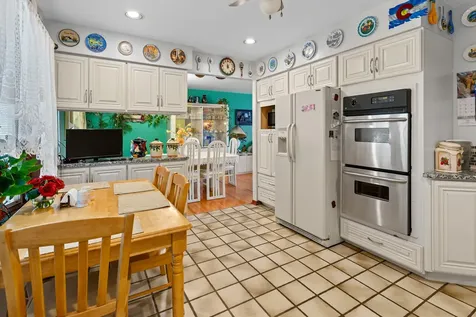 1418 South Hickory Drive Mount Prospect IL 60056