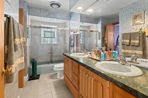 1418 South Hickory Drive Mount Prospect IL 60056