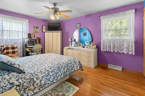 1418 South Hickory Drive Mount Prospect IL 60056