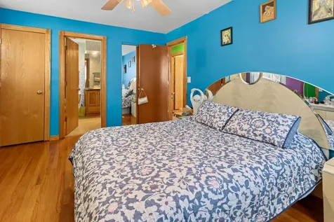 1418 South Hickory Drive Mount Prospect IL 60056