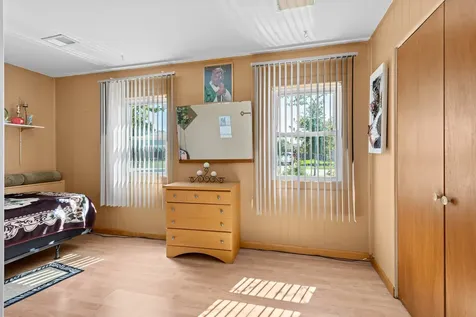 1418 South Hickory Drive Mount Prospect IL 60056