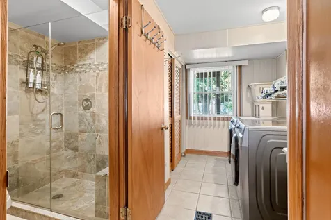 1418 South Hickory Drive Mount Prospect IL 60056