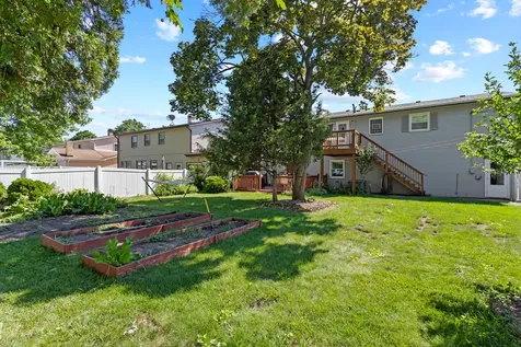 1418 South Hickory Drive Mount Prospect IL 60056
