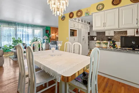 1418 South Hickory Drive Mount Prospect IL 60056