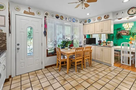 1418 South Hickory Drive Mount Prospect IL 60056