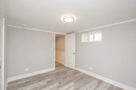 1307 East 88th Street Chicago IL 60619