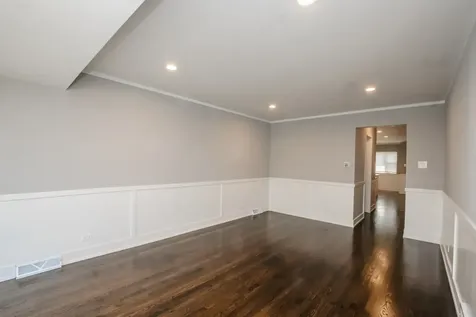 1307 East 88th Street Chicago IL 60619