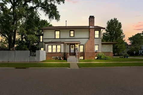 1102 North Avenue Waukegan IL 60085