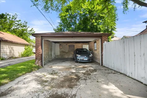 1102 North Avenue Waukegan IL 60085