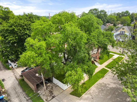 1102 North Avenue Waukegan IL 60085