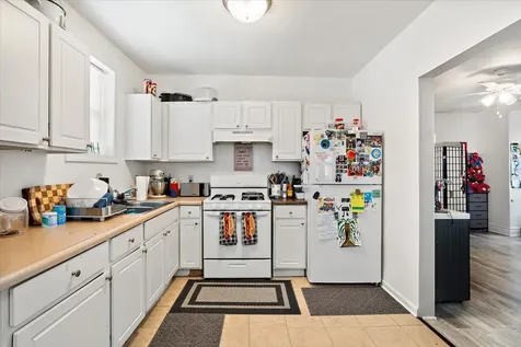 1102 North Avenue Waukegan IL 60085