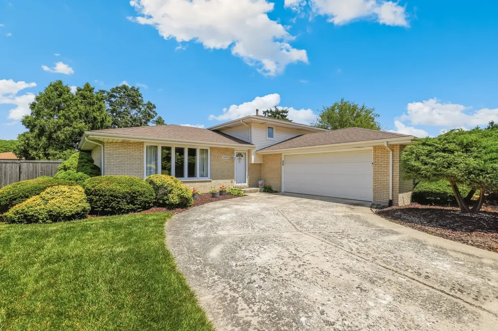 8840 Terry Drive Orland Park IL 60462