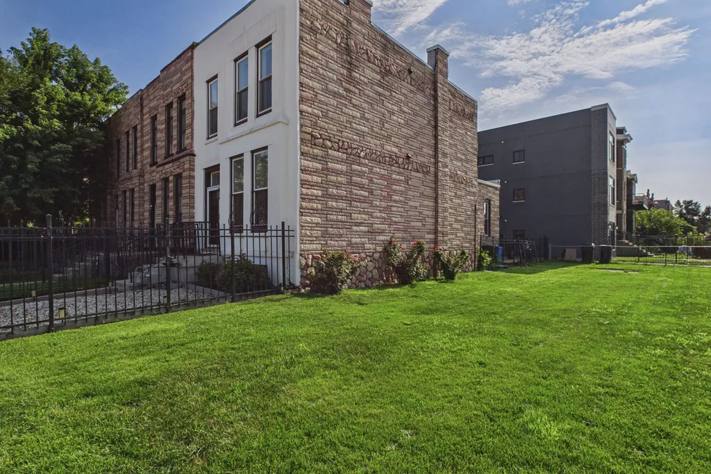 625 South Campbell Avenue Chicago IL 60612
