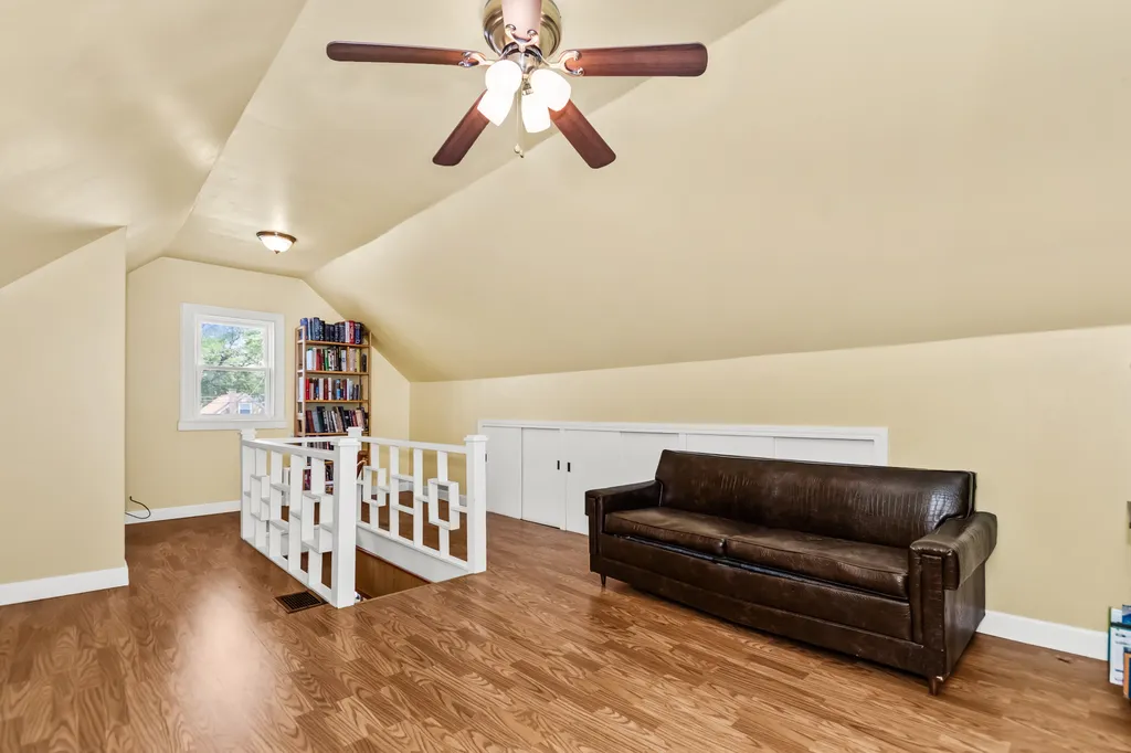 5405 North Melvina Avenue Chicago IL 60630