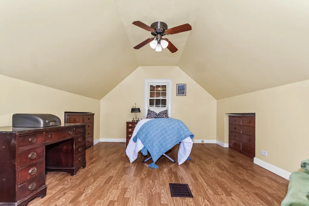5405 North Melvina Avenue Chicago IL 60630