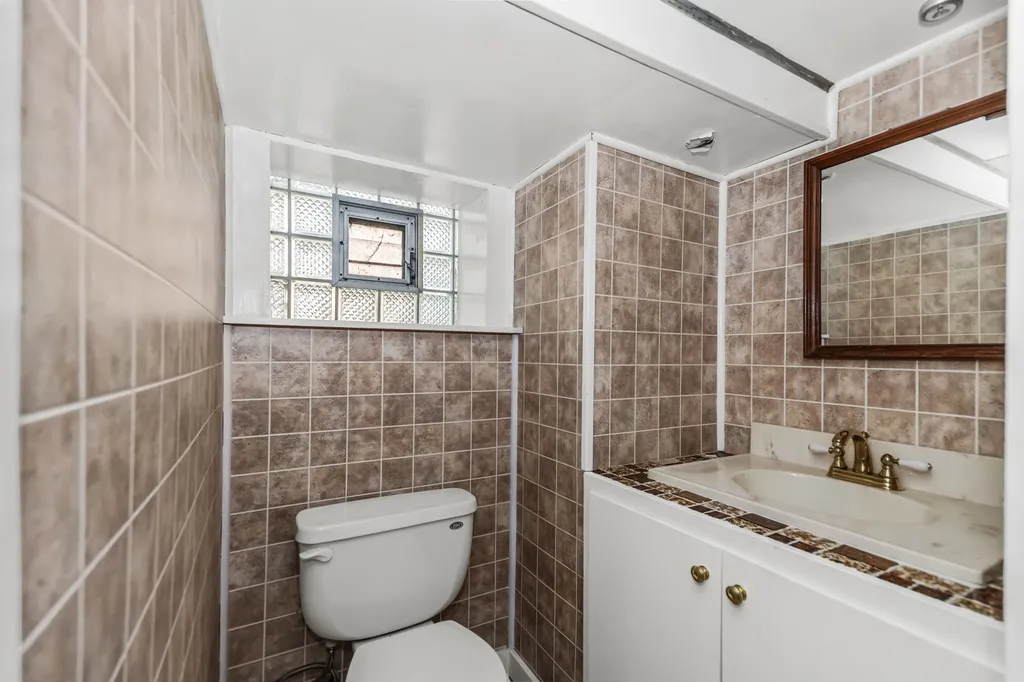 5405 North Melvina Avenue Chicago IL 60630