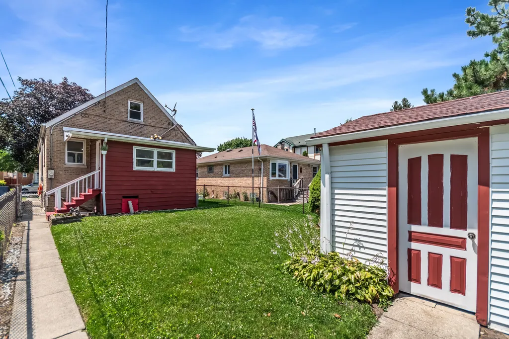 5405 North Melvina Avenue Chicago IL 60630