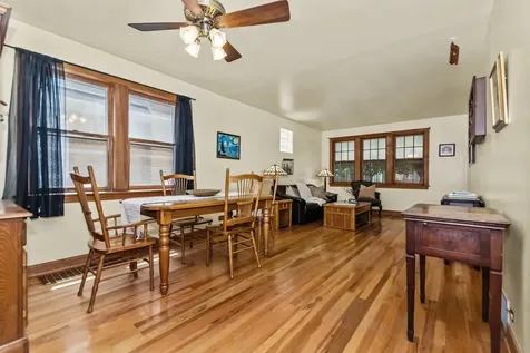 5405 North Melvina Avenue Chicago IL 60630