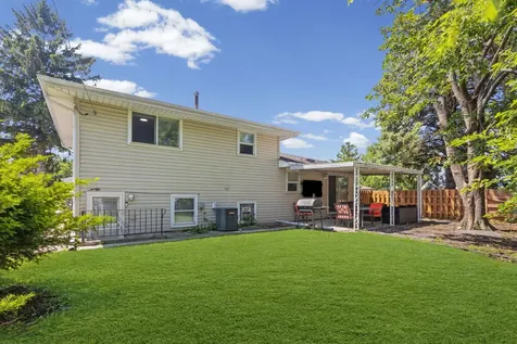 15615 Kenwood Avenue South Holland IL 60473
