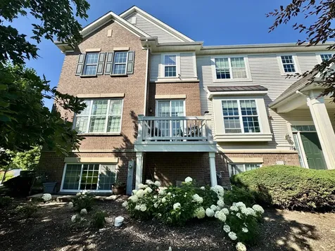 11 East Willow Road Wheeling IL 60090
