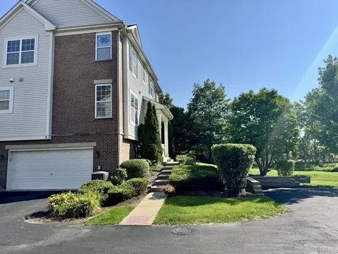 11 East Willow Road Wheeling IL 60090