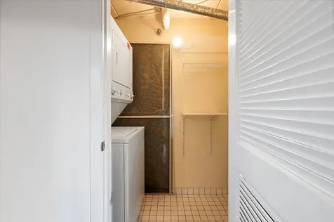 1300 West Altgeld Street Chicago IL 60614