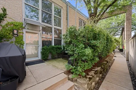 1300 West Altgeld Street Chicago IL 60614