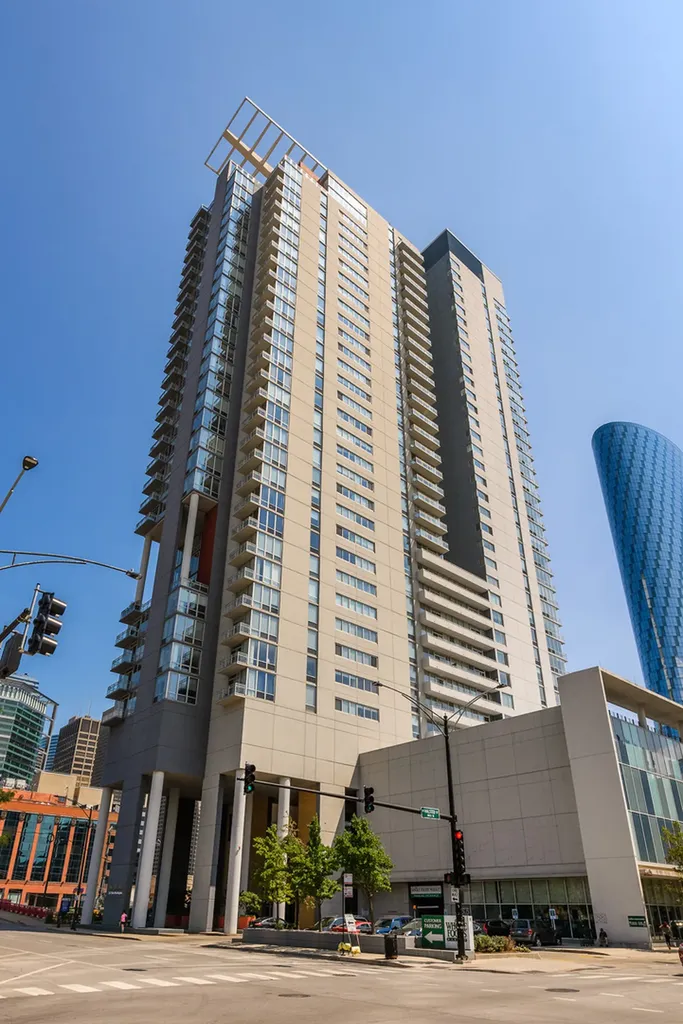737 West Washington Boulevard Chicago IL 60661