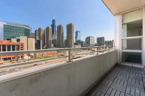 737 West Washington Boulevard Chicago IL 60661