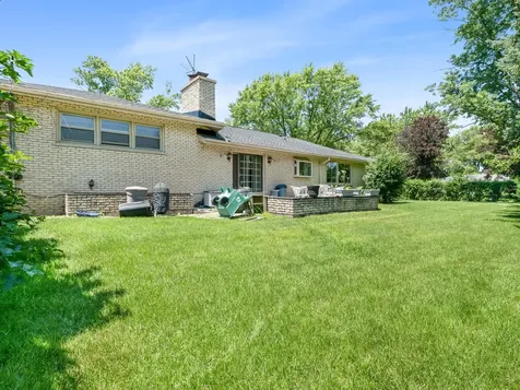 15 East Leon Lane Prospect Heights IL 60070