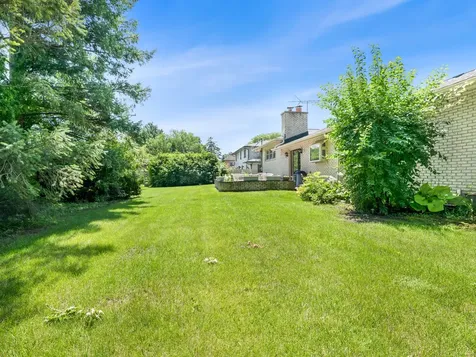 15 East Leon Lane Prospect Heights IL 60070