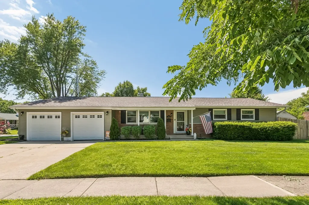 326 North Clark Drive Palatine IL 60074