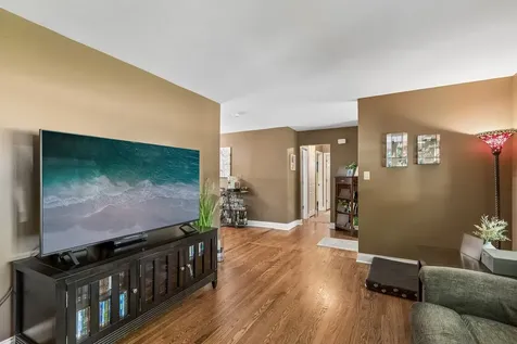 326 North Clark Drive Palatine IL 60074