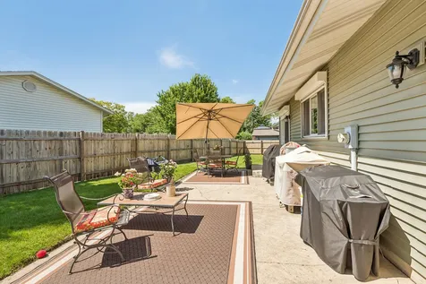 326 North Clark Drive Palatine IL 60074